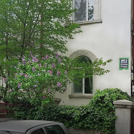 Praga Бухарест